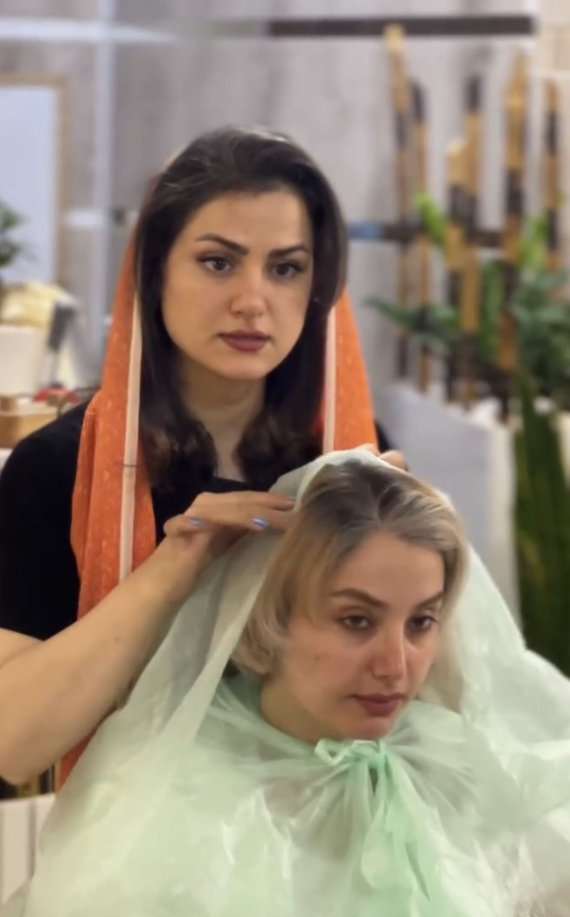 بهترین سالن رنگ مو در کرج