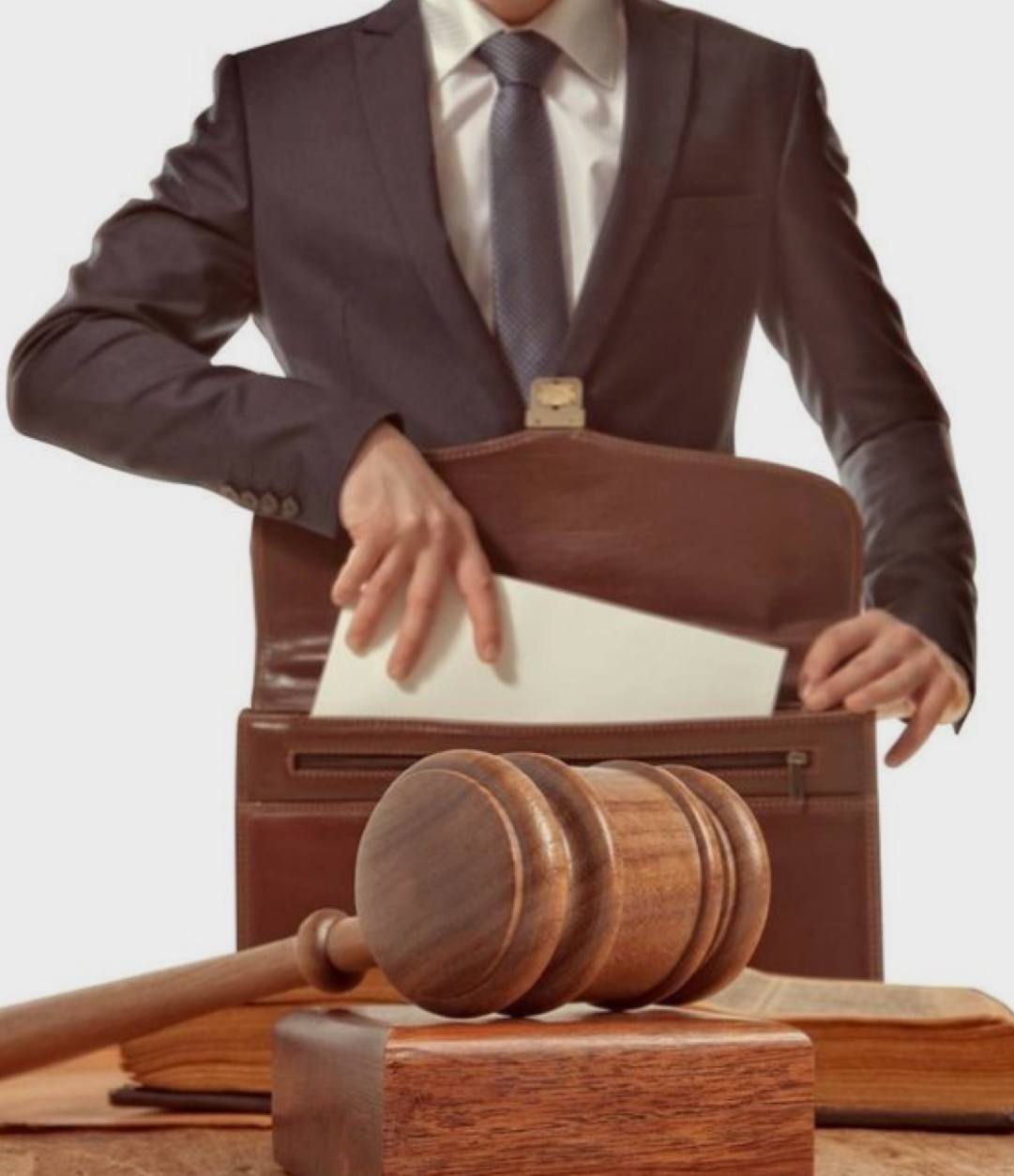 معرفی وکیل در کرج