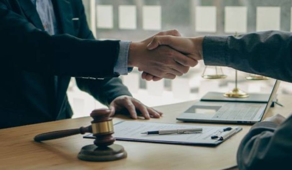 بهترین وکیل در عظیمیه کرج