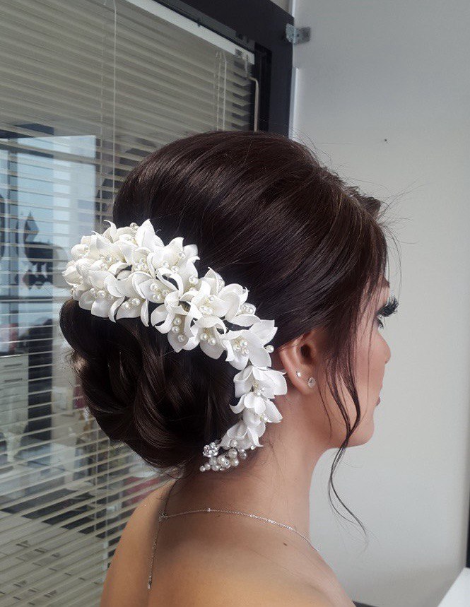 سالن زیبایی و رنگ و لایت در مهرویلا